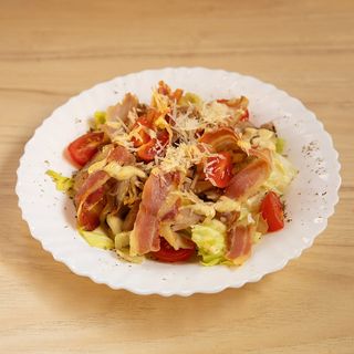 Cezar salata + Coca-Cola 0.33l