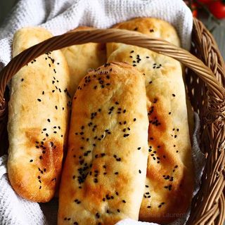 Lipie coapta 2+1 Gratuit