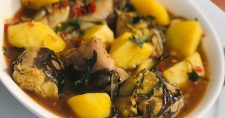 CATFISH PEPPER SOUP WITH SIDES