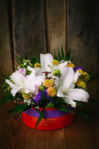 Лилиум в кръгла кутия