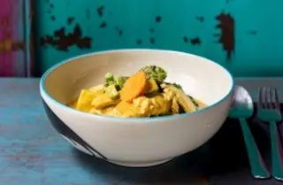 CURRY AMARILLO.