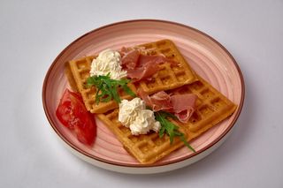 Waffle sa sirom i pršutom 130 g