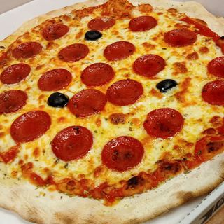 Pizza Pepperoni (30 Cm.)