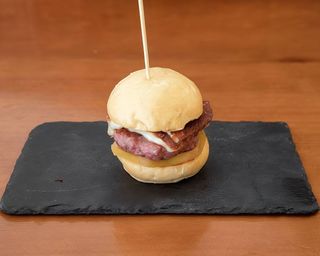 Minihamburguesa de ternera, trufa y Jack Daniel's