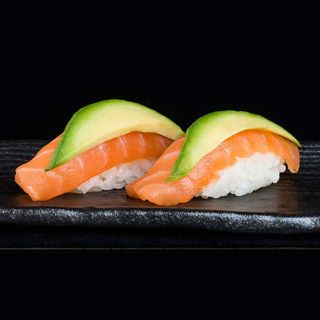 206 - Nigiri avocado e salmone - 2 pezzi
