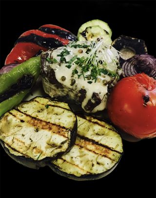 Muschi de vita cu sos de gorgonzola