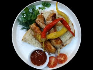 Смажені курячі ковбаски