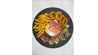 Jajka po Benedyktyńsku - Klasyka śniadaniowa w eleganckim wydaniu!  2960 kJ