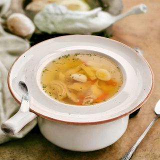 Курячий бульйон з вермішелью (400г)