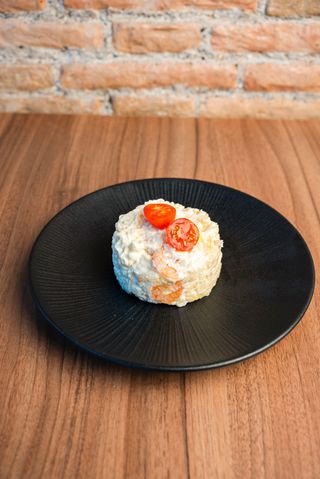 Ensaladilla Rusa Con Gambas