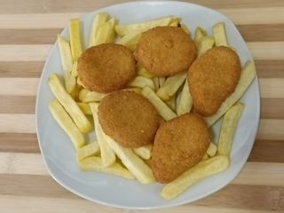 Menú Nuggets + Patatas + Bebida