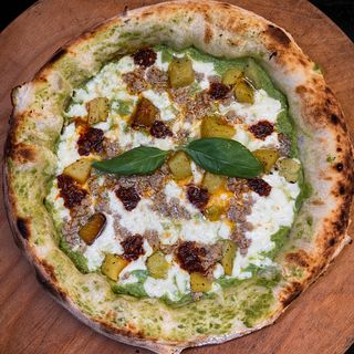 Crema di piselli con salsiccia, patate e nduja