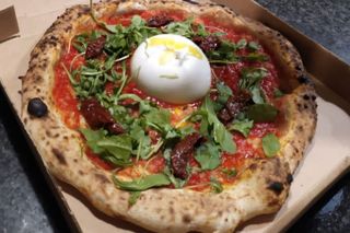 Pizza Pugliese (30 Cm.)