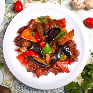 Салат "Телятина с перцем и баклажанами" (300 гр.)