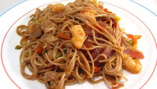 31•Yakisoba de ternera