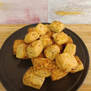 Pogačice sa čvarcima 0,5kg ili 1kg 