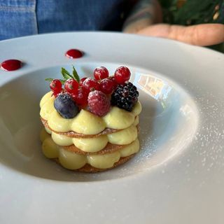 Cialda  crema al Cardamomo e frutti di bosco