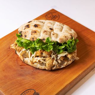 Sendvič s piletinom u lepinji