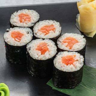 Маки ролл с лососем 6 шт.