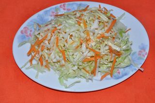 8. Салата от кисело-люто зеле (300г)