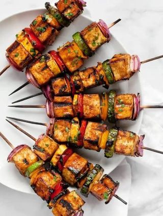 Тофу на шпажках