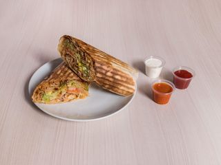 Durum Kebab de Carne con Ensalada y Queso