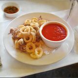 Pohovane lignje u ljuto-slatko-kiselom sosu