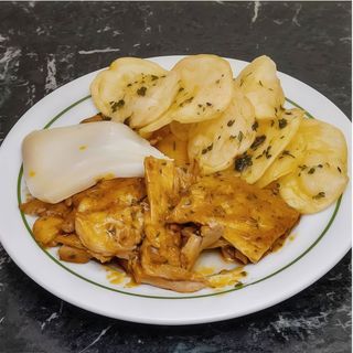 Prato de Pernil com Queijo da Serra