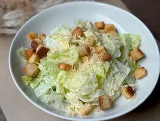 Салат Цезар з куркою (290g)