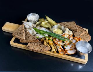 Юний Орел (450 г)