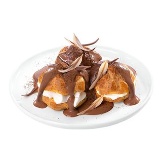 Ptysie z bitą śmietaną oblane czekoladą lekko gorzką 160 g