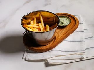 Картопля фрі з сирним соусом (100/40g)