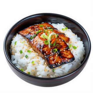 98. Arroz Poke Anguila