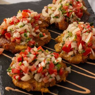 Tostones de Pico e Gallo