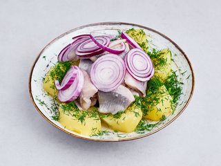 Śledź z ziemniakami