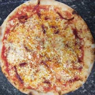 Pizza salame picante 