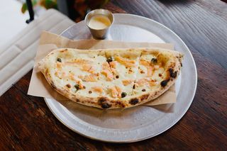 Піцета з лососем (220/30г)