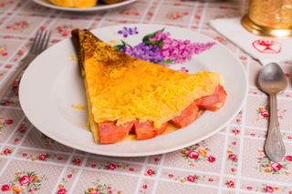 Блин с ветчиной и сыром