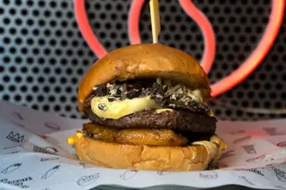 OLD CHÉVERE BURGER