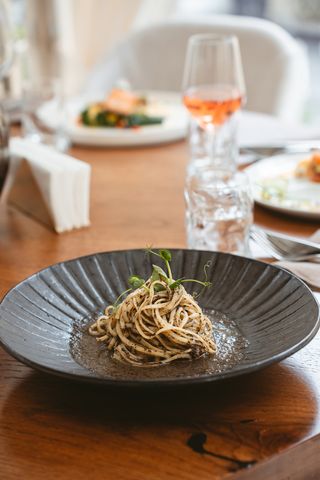 Linguini cu trufe negre