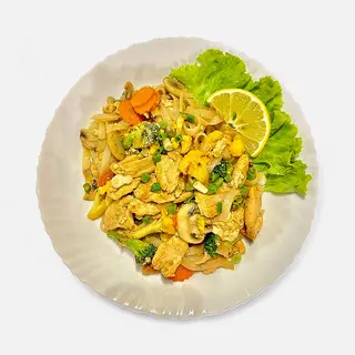 შემწვარი ლაფშა სოიოს სოუსით / Fried noodles with soy sauce