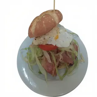 hamburguesa con huevo y bacon normal