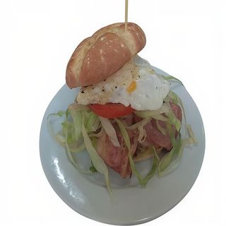 hamburguesa con huevo y bacon normal