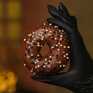 Донат Молочний шоколад