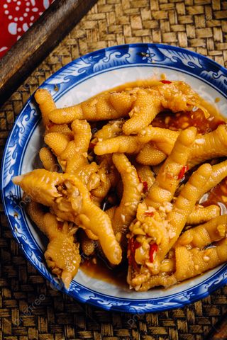 Zampe di pollo speziate ''da rosicchiare'' 虎皮鸡爪辣