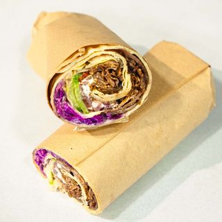 Телешки дьонер в лаваш (320гр)