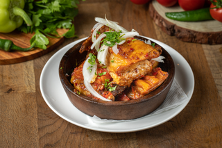 ღორის ნეკნი აჯიკაში