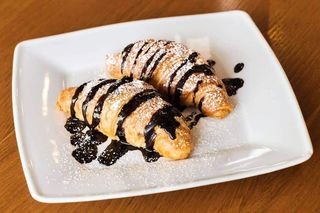 Круассан шоколадный