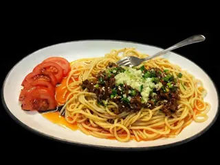 2.6 Noodle u sosu od svinjetine