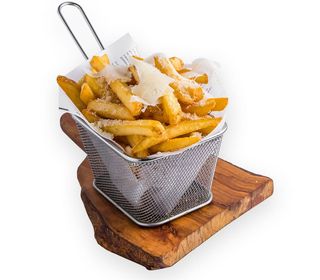 Frytki domowe z parmezanem i oliwą truflową